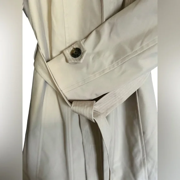 London Fog Short Beige Trench Coat - Picture 2 of 4